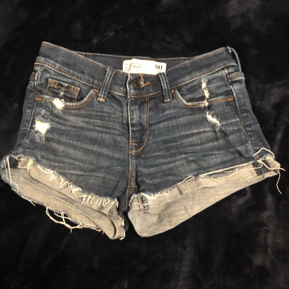 Abercrombie & Fitch Low Rise Jean Shorts - 00